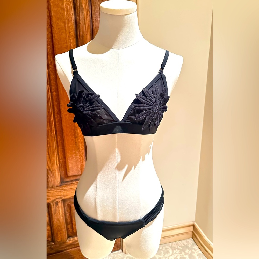 Elegant Bikini Set Black Lace style size S